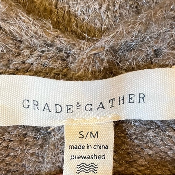 Grade + Gather poncho - Picture 3 of 4